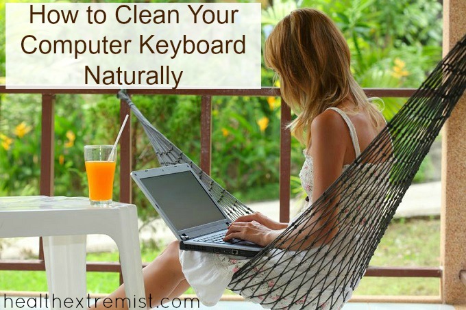 How to Clean a Keyboard Naturally Using Vinegar