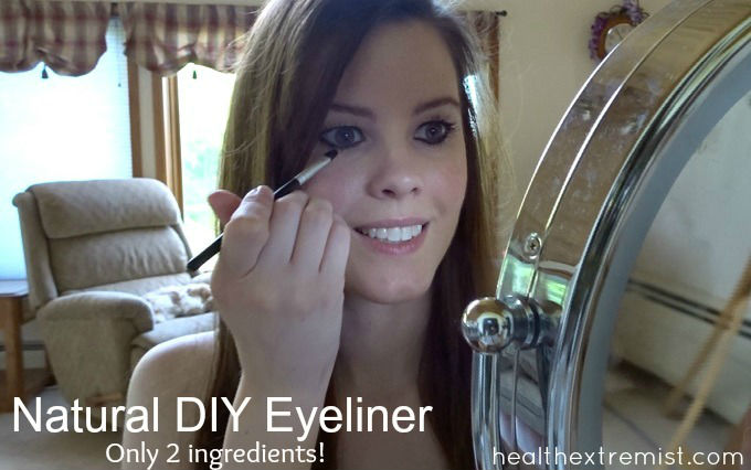 Natural DIY Eyeliner - Made with only 2 ingredients!