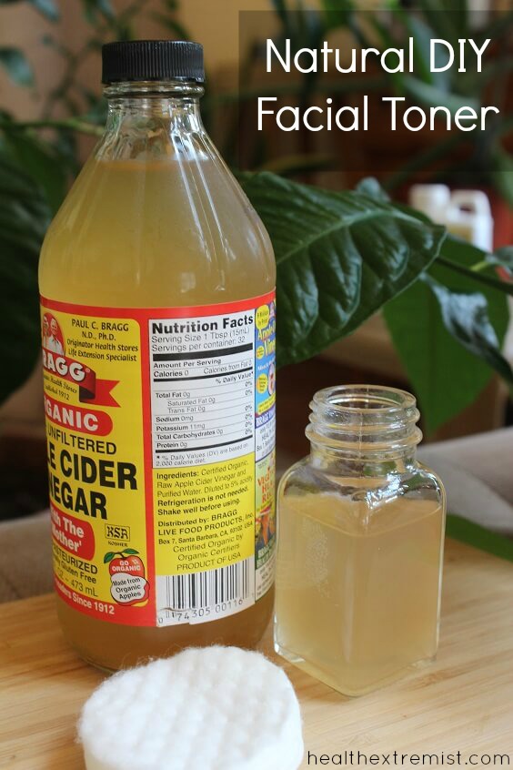 Make Your Own Natural DIY Facial Toner - Great for acne prone skin. Helps prevent breakouts, removes oil and dirt from skin