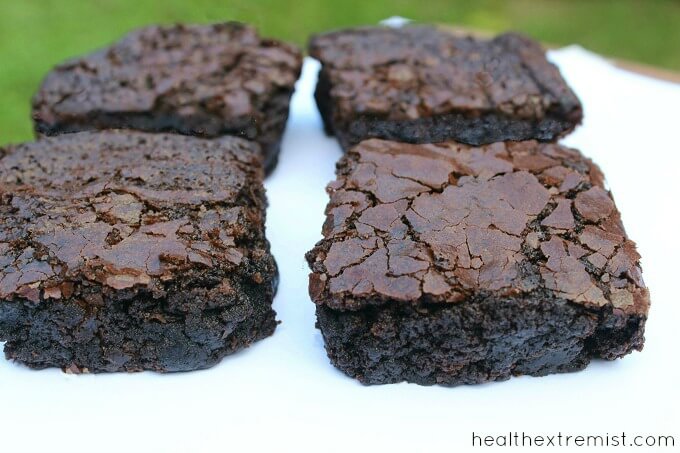 Soft and Fudgy Flourless Brownies Recipe - This recipe is easy to make with only 5 ingredients.